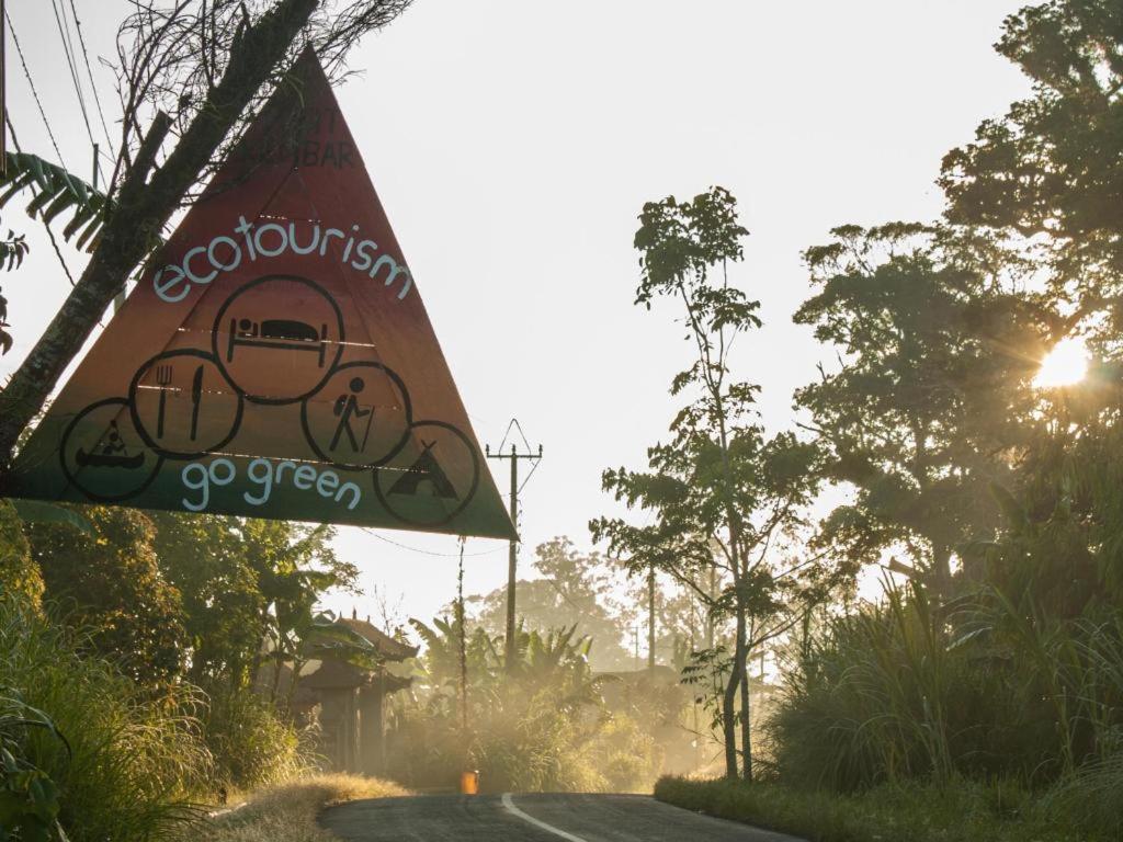 Bukit Kembar Ecotourism Hotel Gitgit Eksteriør billede