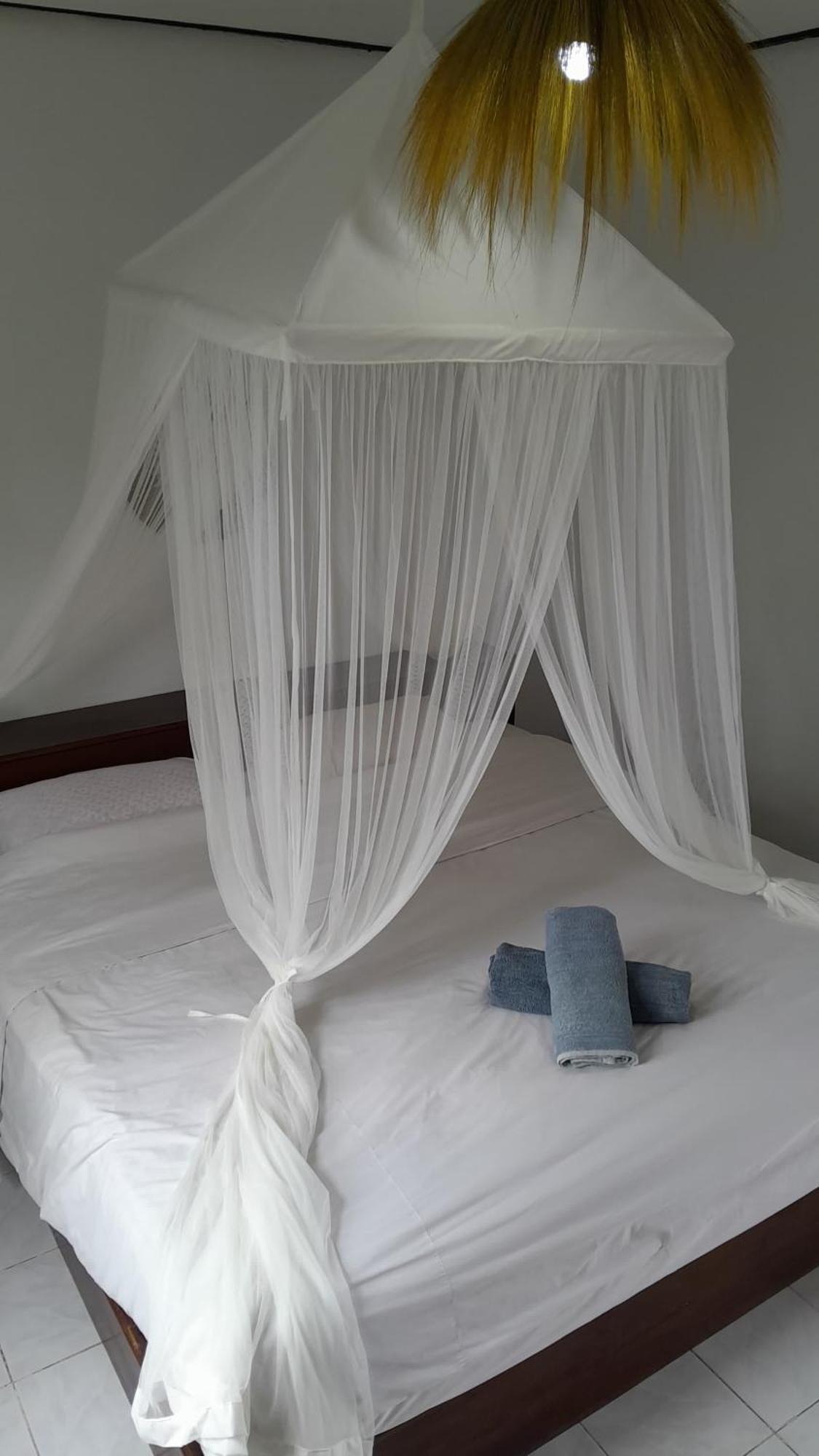 Bukit Kembar Ecotourism Hotel Gitgit Eksteriør billede