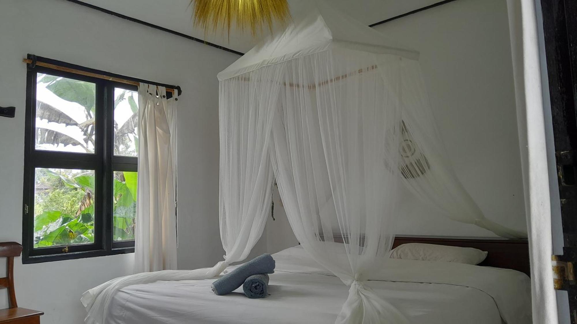Bukit Kembar Ecotourism Hotel Gitgit Eksteriør billede